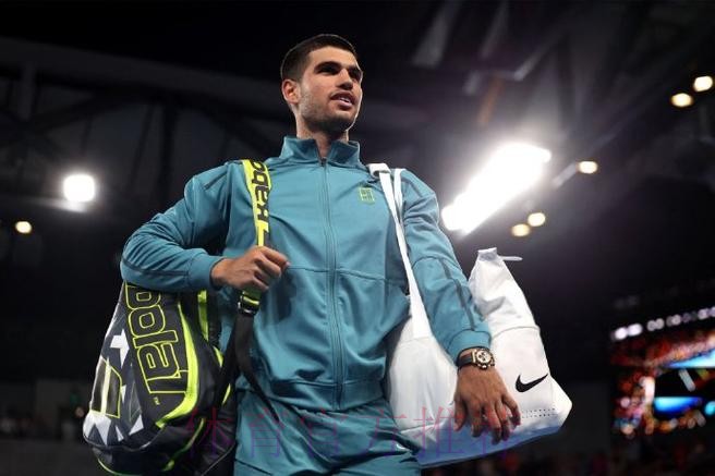 完胜晋级 阿尔卡拉斯迎来澳网开门红 完胜晋级 阿尔卡拉斯迎来澳网开门红